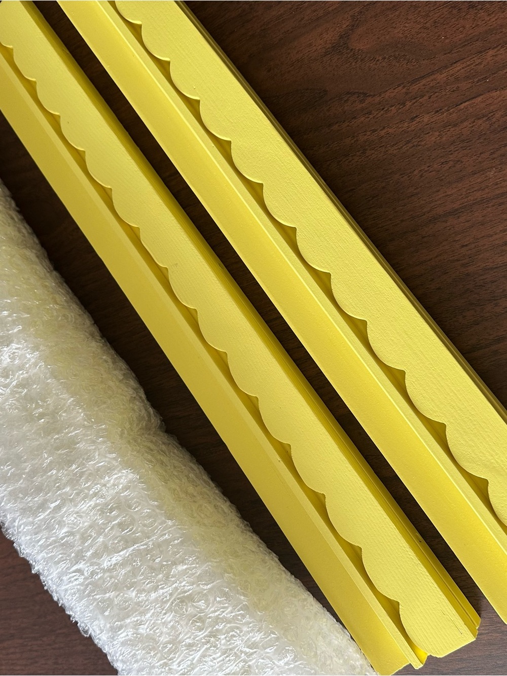 Mahjong Yellow Scalloped Magnetic Tile Holder Rack wooden set - NEW - Picture 8 of 8